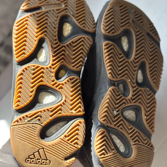 Yeezy - Picture 4 of 4